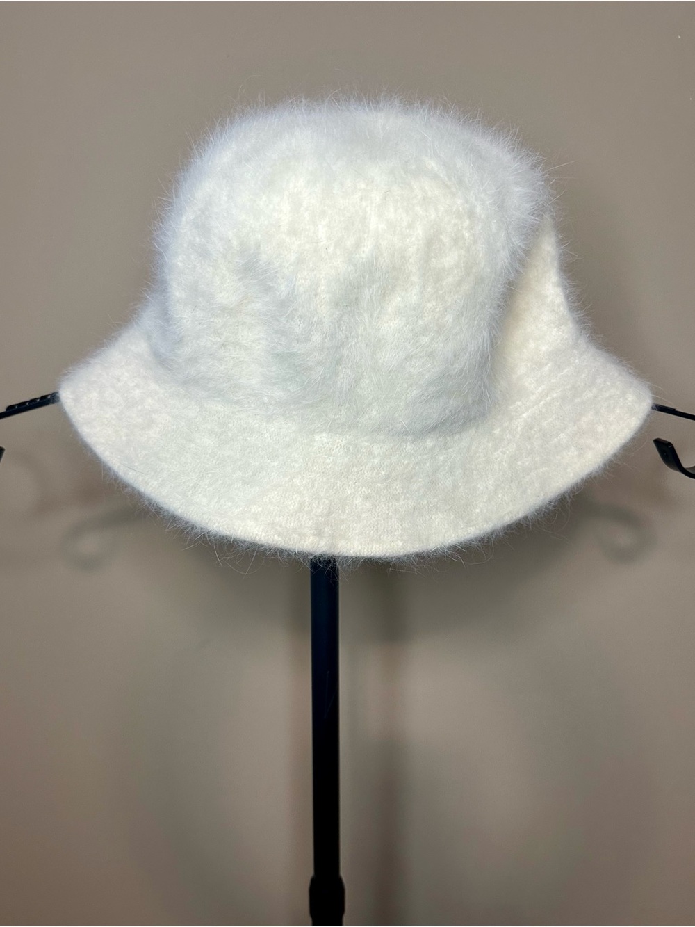 Vintage Orvis Normandy Ivory Rabbit Hair Fuzzy Bucket Hat Made in France